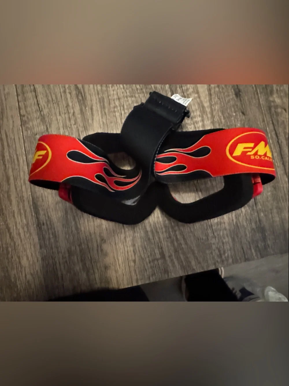 Red Protective VR/AR Goggles with Clear Lens